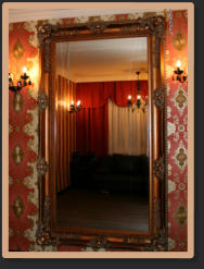 Spiegelwand